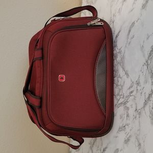 Wenger duffle carry on